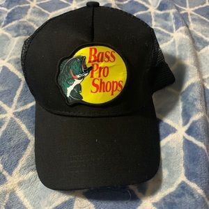 Hello I am selling a cute all black cap the bass pro shop cap.